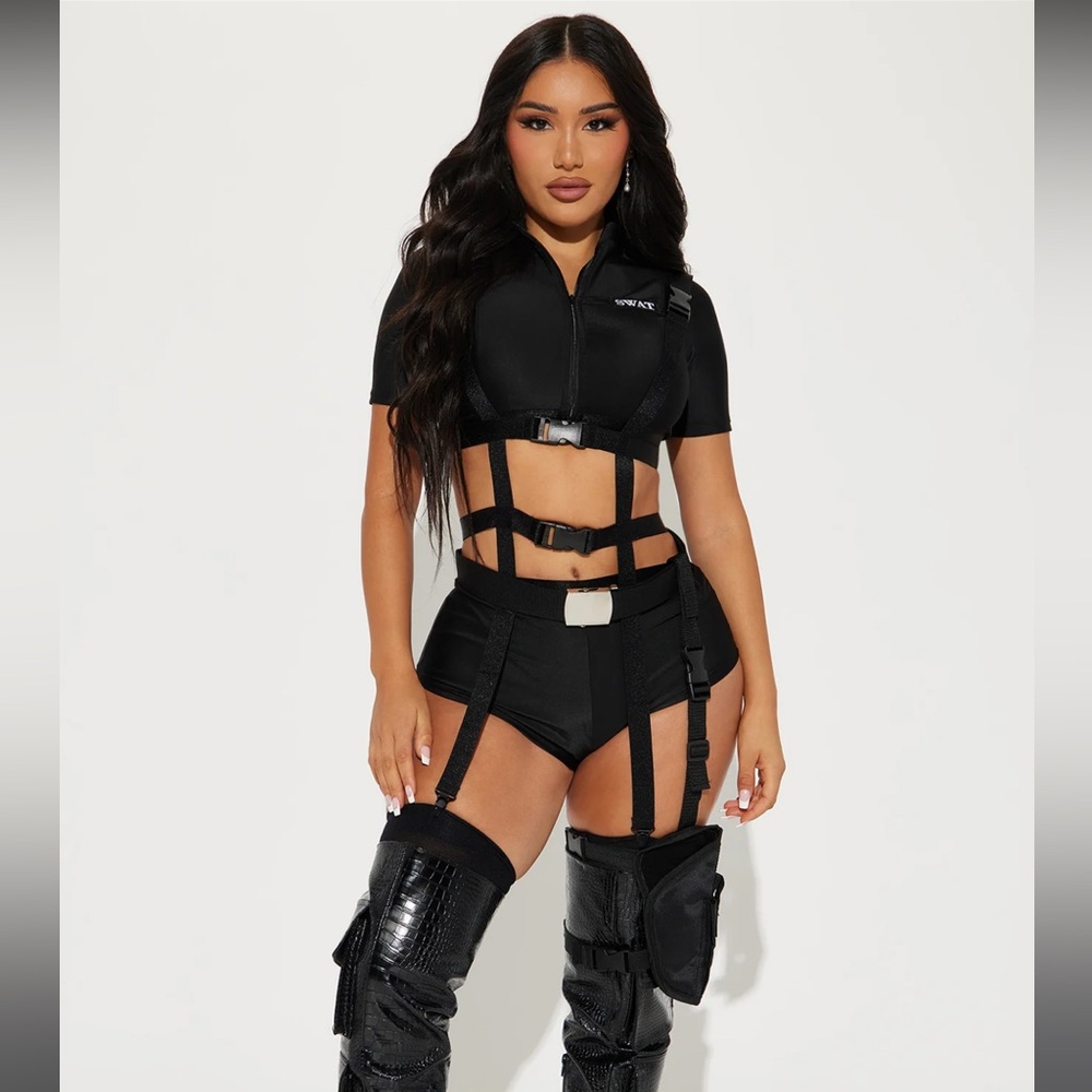 Swat Babe 6 piece costume set